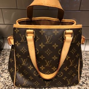 💕 Offer? 💕 Louis Vuitton Small Satchel